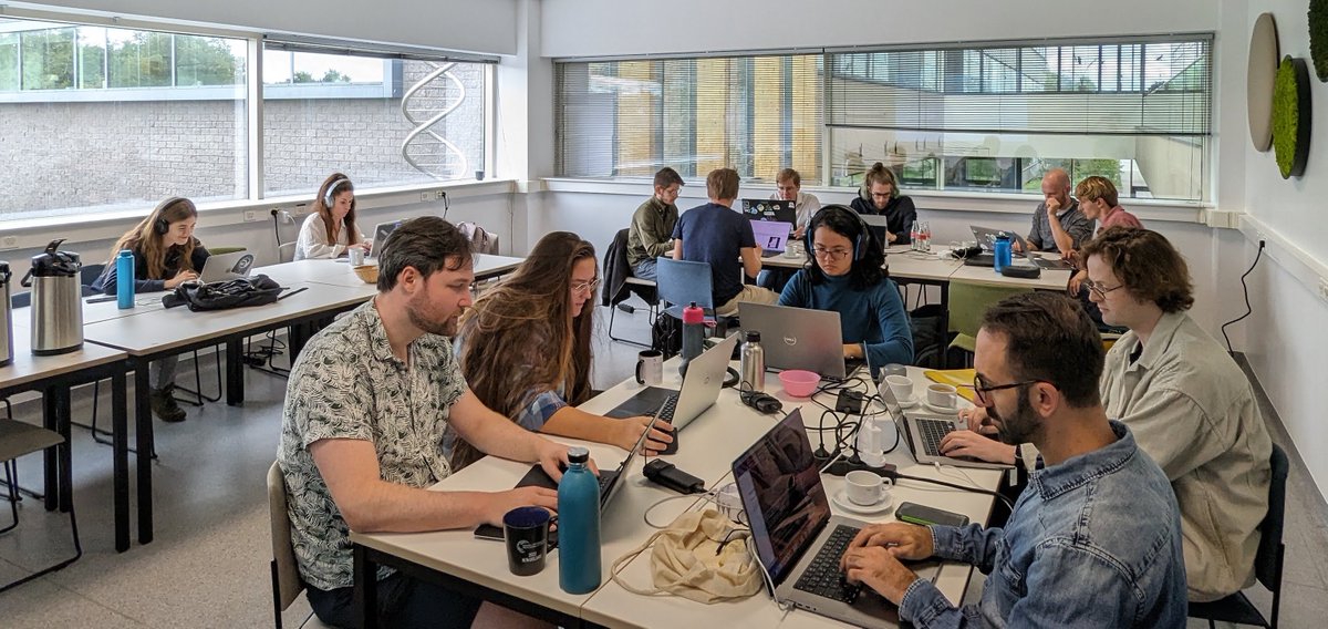 (1/5) Our hackathon on Python/R interoperability for single cell and spatial data was a blast! 👏👏👏 to all the attendees and <a href="/VIBLifeSciences/">VIB</a> <a href="/Bioconductor/">Bioconductor</a>! Some highlights of everyone’s amazing work: