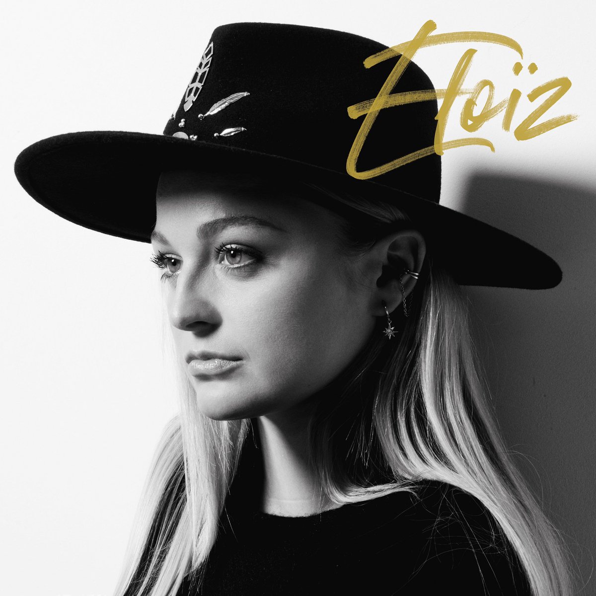 Le premier EP d’ <a href="/Eloizmusic/">Eloïz</a> sortira le 13 octobre prochain 🔥💿
📸 Yann Orhan