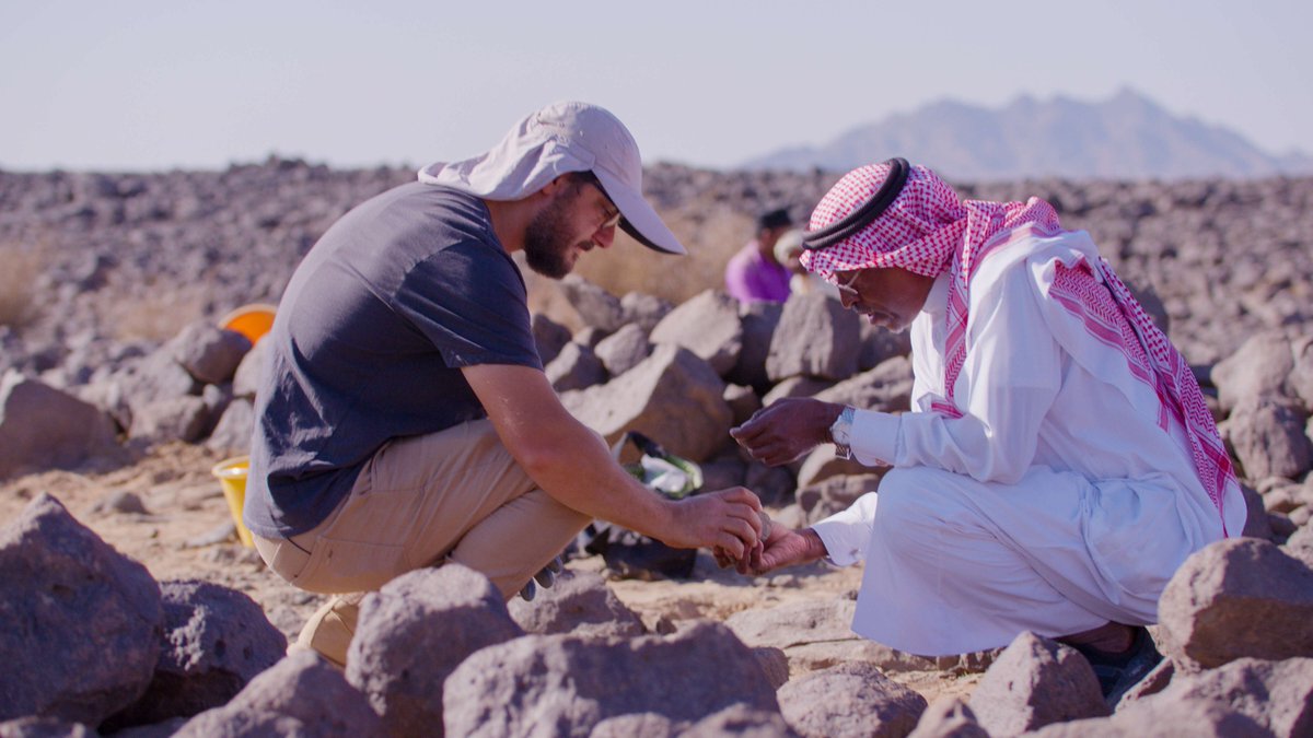 AF_ALULA's tweet photo. [Archéologie AlUla] Une nouvelle saison archéologique démarre à #AlUla ! Depuis le 15 septembre dernier les équipes d'archéologues sont de retour sur le terrain pour poursuivre les fouilles sur les sites de la Vieille ville #MUDUD, #Dadan, l'oasis #UCOP, et Khaybar #KLDP @CNRS https://t.co/23ZFSWuPsn