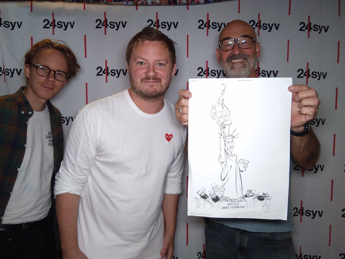 alexanderwlore1's tweet image. Kan Valgt i Danmark komme i Charlie Hebdo? 

Sidste uge talte jeg med Charlie Hebdos chefredaktør, Gerard Biard, der gav os en opskrift på en god karikatur af regeringens håndtering af “korankrisen”. 

Nu har vi fået tegningen af bladtegner, Bob Katznelson #dkpol #dkmedier