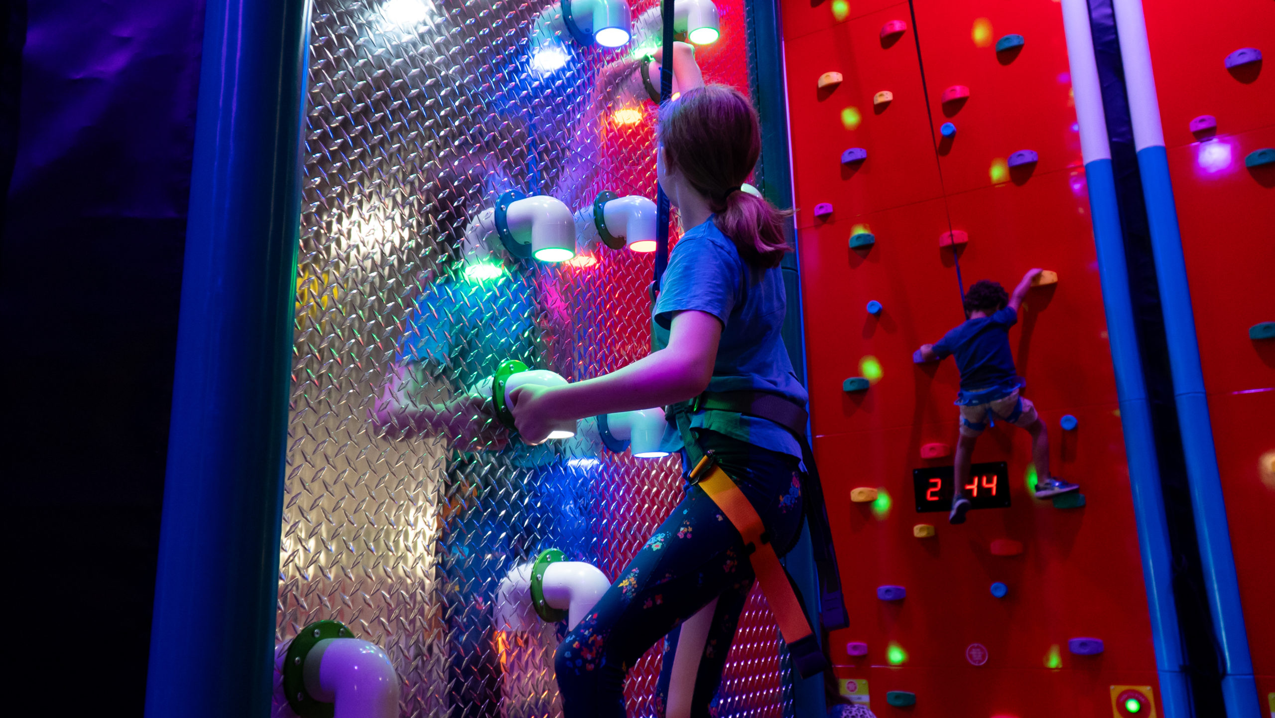 We took a Sneak Peek at Wales' First Independent Clip 'n Climb Centre -  It's On Cardiff