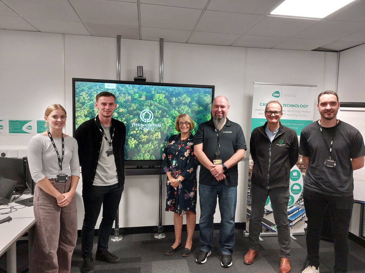 We were delighted to host our partners from @natforestco for an amazing talk about #biodiversity, green spaces and reclaiming land - an amazing learning opportunity for our colleagues! 🌳 #TheNationalForest #Sustainability