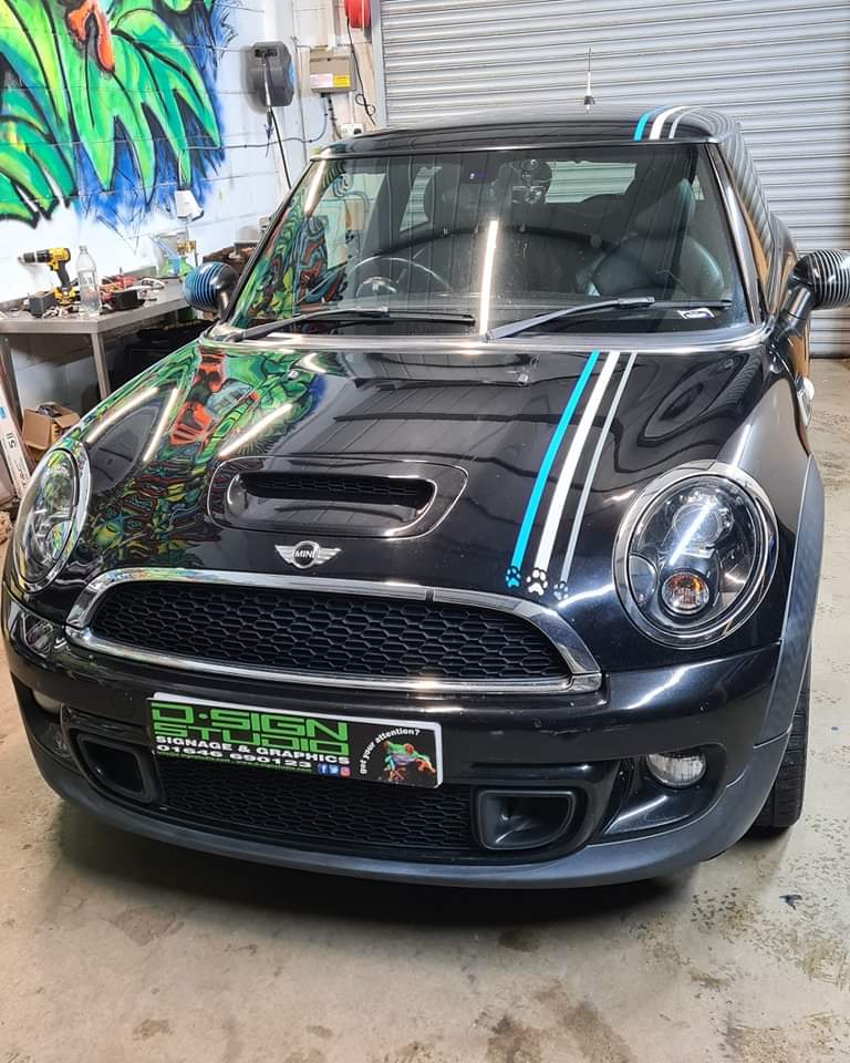 dsignstudio1992's tweet photo. Things have been more than a little busy this year, so updates have been a little erratic 🙈
But to kick this week off, we have a very subtle stripe job on this limited edition mini using @Metamarkuk extensive M7 colour range!
#DSignStudio #MilfordHaven #Pembrokeshire #stripes https://t.co/Lo52ksusuj