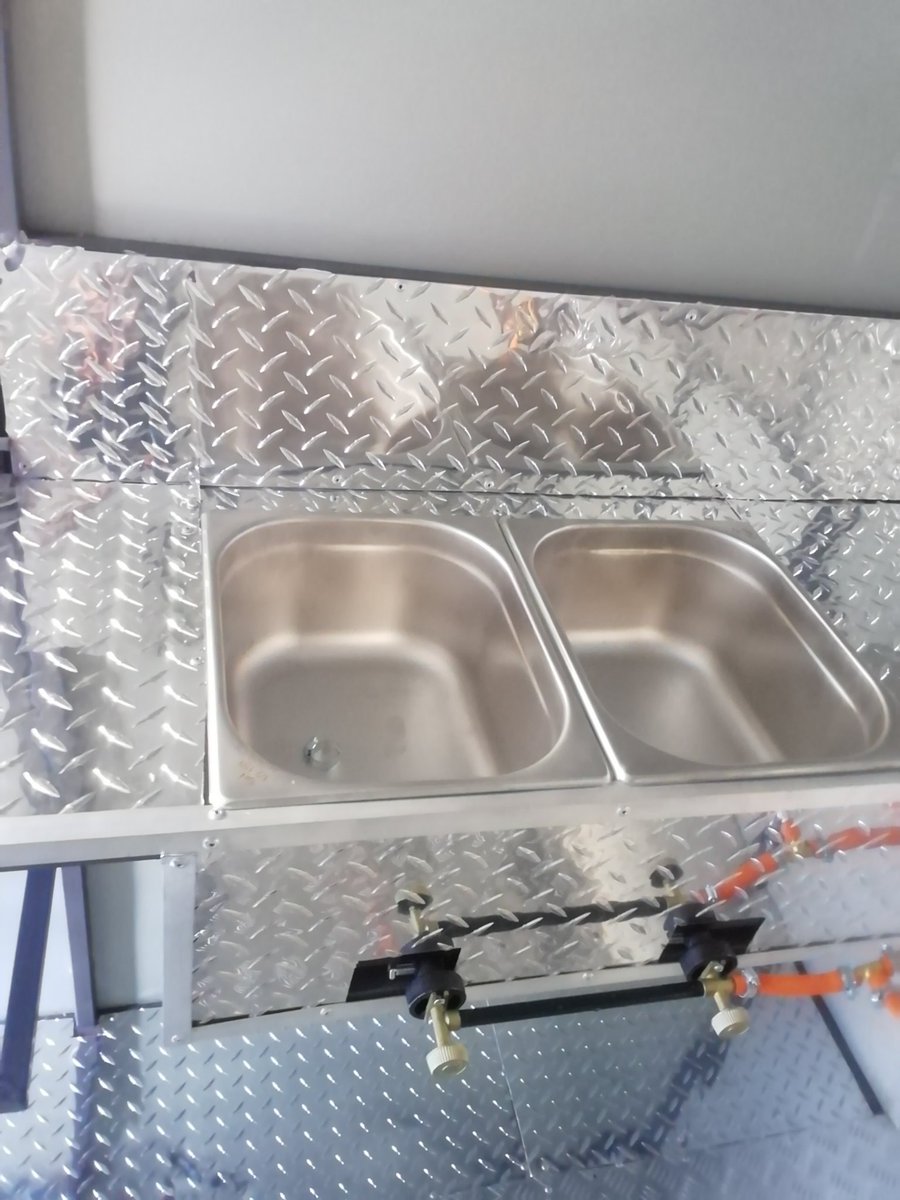 Mobile kitchen trailers for sale
0762612720