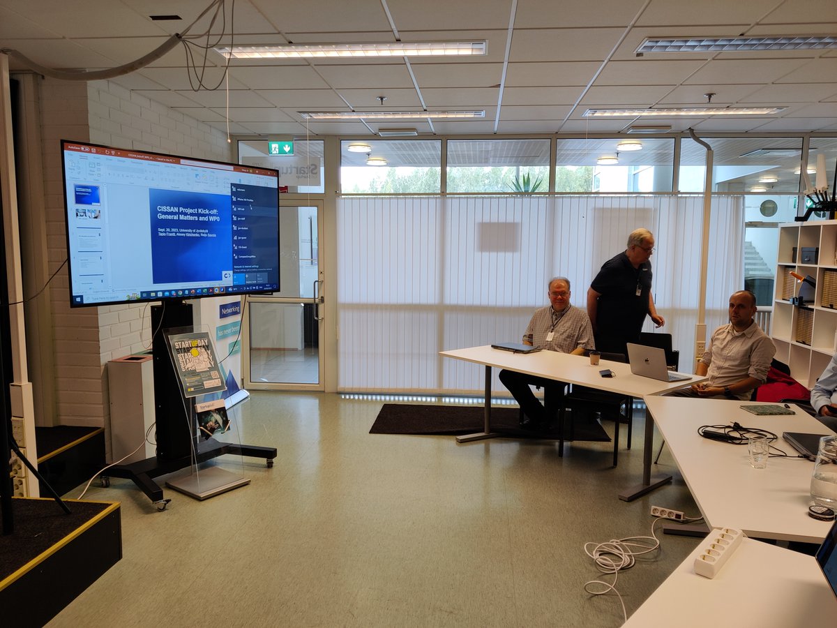 🚀🔒Hoy estamos de viaje…

Nuestro compañero <a href="/alberto_dovalin/">Alberto Doval</a>, CTO de #Councilbox, está en Jyväskylä, Finlandia, en el kick off del proyecto #CISSAN, que se enmarca dentro del Cluster europeo de innovación EUREKA CELTIC-NEXT 🌍🤝celticnext.eu/project-cissan/