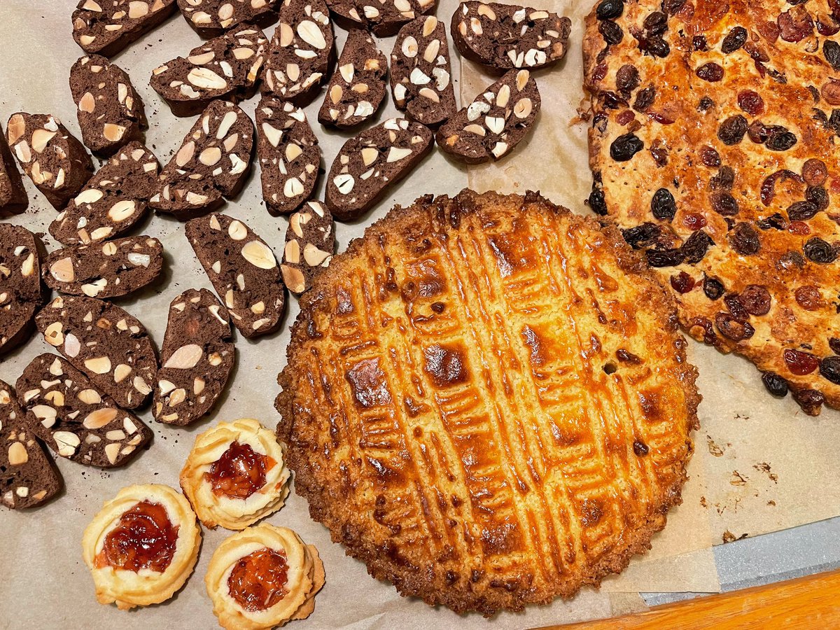 _perfectparfait's tweet photo. 週末、豊岡で初めての出店です🍪👩‍🍳
蓋を開けてみると、実店舗を持つ出店者さんが多いようでドキドキしますが、私のブースにも立ち寄ってくれる方がいることを信じて頑張ります👼 https://t.co/DjutQcUpKh