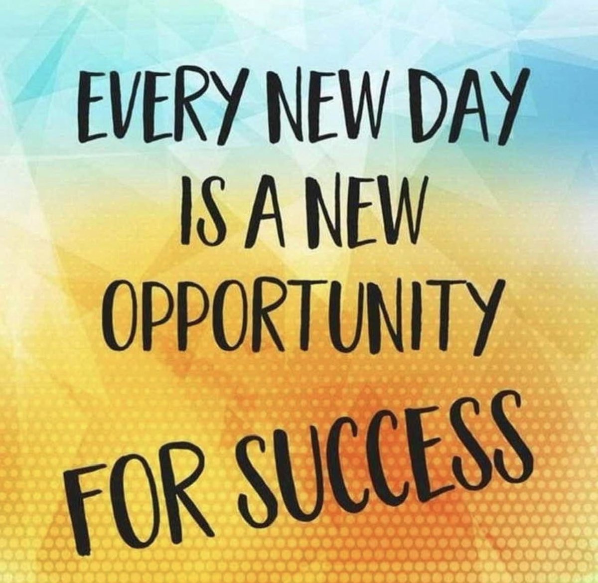 ColleyPasek's tweet photo. ☀️♥️🎃🌻Happy Thankful Thursday to YOU! Do your BEST....BE the BEST! You can do anything YOU put your HEART &amp; MIND to😀Keep smiling ~ It LOOKS great on YOU! Think Positive &amp; Have a wonderful day🍀Be Safe♥️Hugs to you☀️🎃🌻 https://t.co/l9v3R26P5w