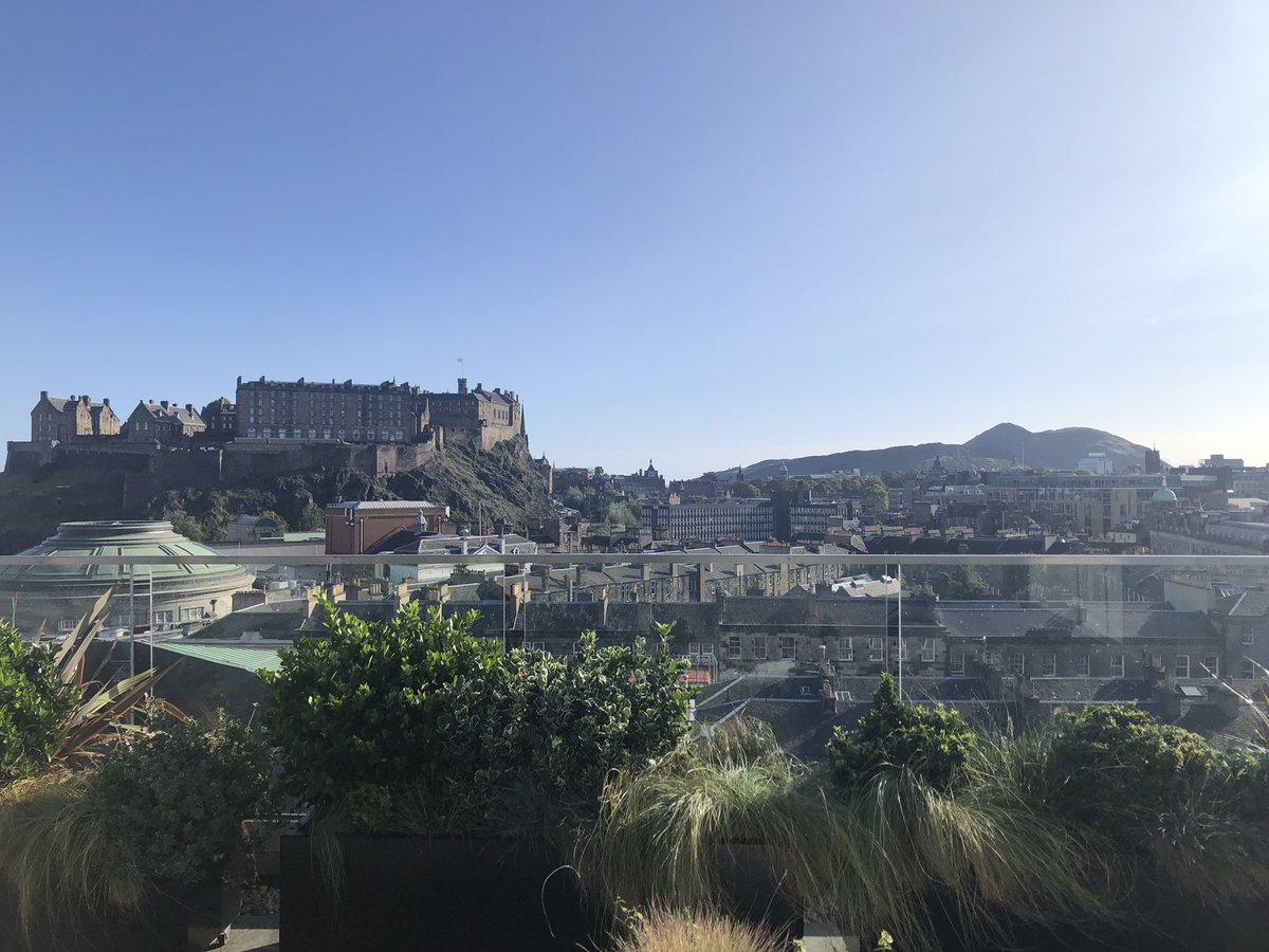 WHAT. A. VIEW. Fabulous breakfast with @SCDInews Edinburgh members at @BrodiesLLP with @hrc_recruitment talking Scotland’s economic future 🥓 🍳☕️🥐