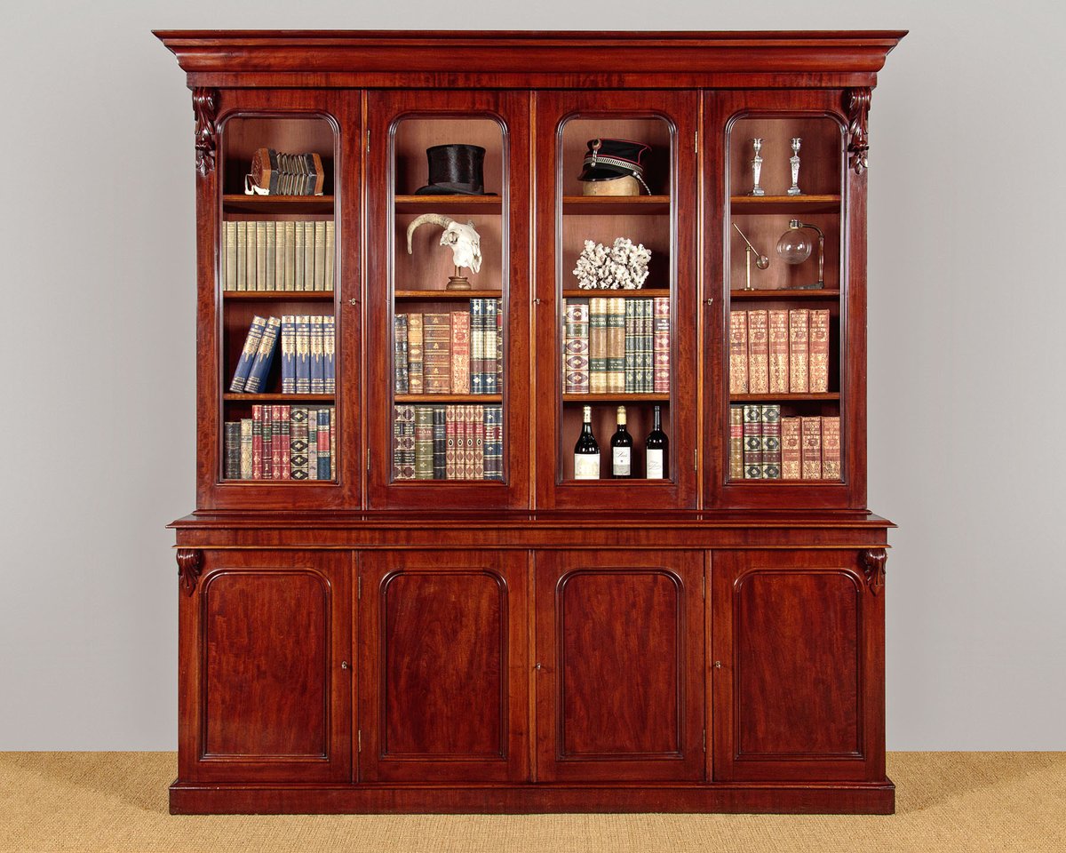 CollingeAntique's tweet photo. #Antiques. Four door library bookcase c.1870. https://t.co/JnRKcRR7wT https://t.co/vaOEpkdaIa