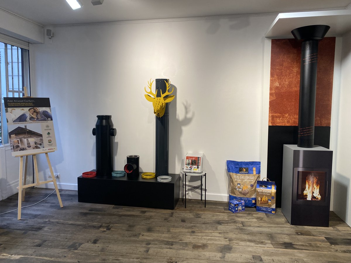 AgenceFPA's tweet image. Le showroom presse Déco / Design éphémère @Poujoulat est ouvert ! 🤩

👉🏼 Au programme de la journée : la découverte des solutions @Poujoulat fabriquées en France pour optimiser son chauffage au bois et sublimer son habitat intérieur et extérieur !

#outsteel #designup #regulart