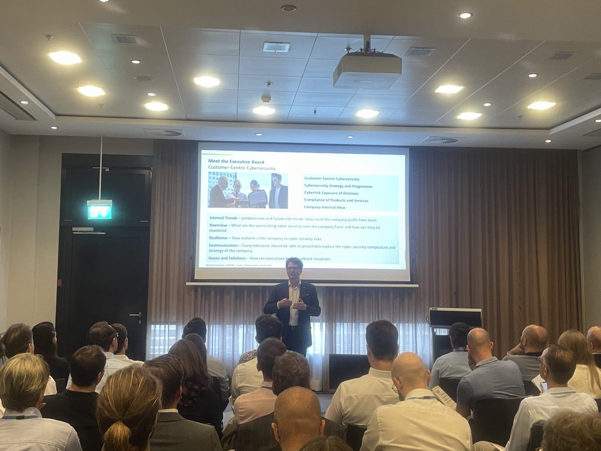 Completely packed room for Marcel Zumbühl, CISO <a href="/swisspost/">swiss post</a> <a href="/eCrime_Congress/">e-Crime Congress</a> #Switzerland #Zurich   who gave the audience insightful tips on how to deal with senior management. One key takeaway: don't give them surprises!