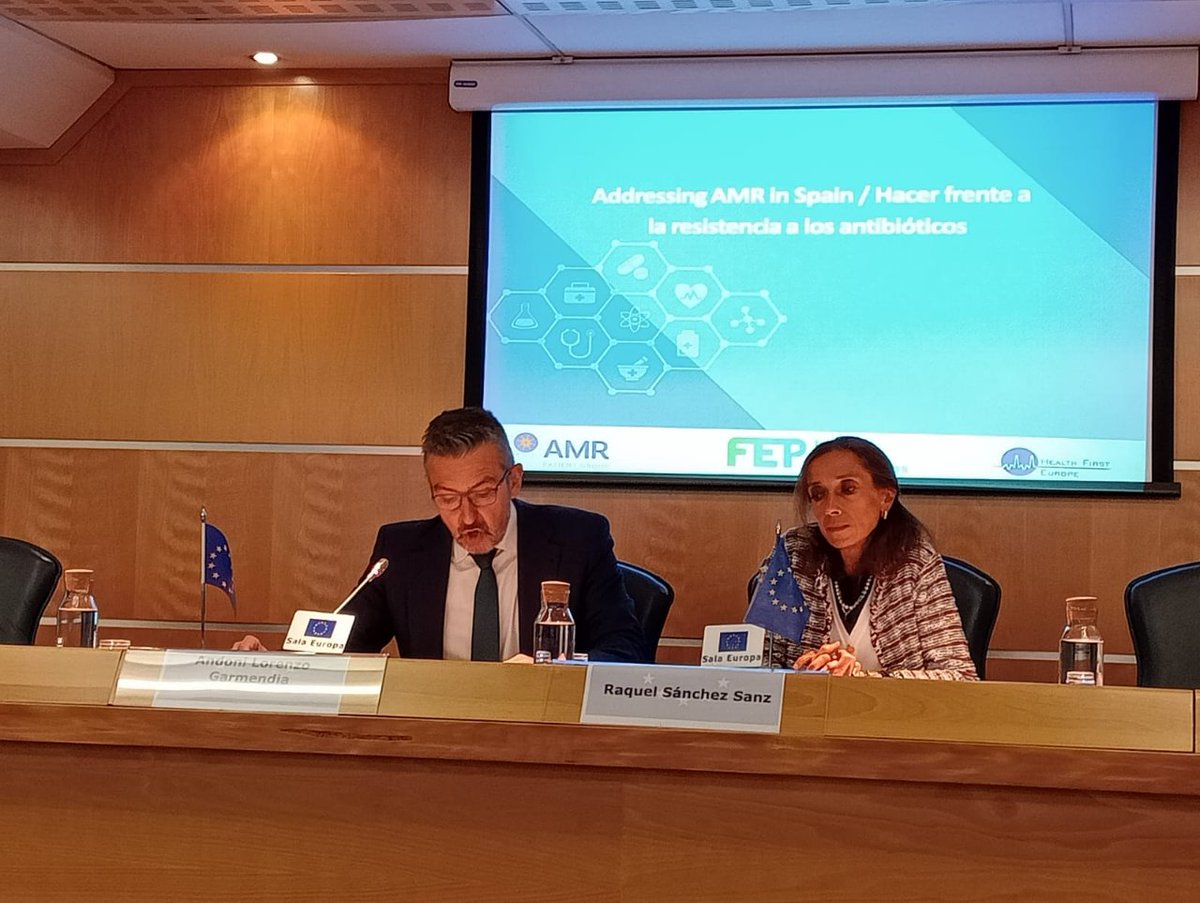 🔵El martes 19 de septiembre la presidenta de Asociación Diabetes Madrid, <a href="/PilarSusach/">Pilar MartinezGimeno</a>, participó en un evento de alto nivel sobre la Resistencia a los Antibióticos en España, celebrado en la Oficina de enlace del Parlamento Europeo en Madrid. 

🧵⬇️ Leer hilo