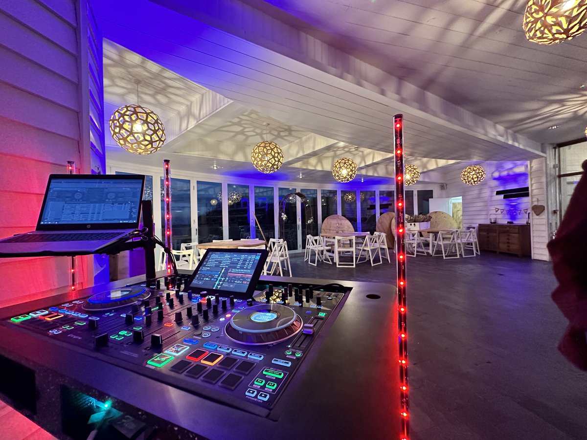 Devon_DJ's tweet photo. April 2022 Nay Sarah joined the team. This was an absolute change to the lineup. Nay Sarah is an incredibly talented and qualified musician and singer. Adding a new dimension to the line up and has performed at so many weddings with me over the past 12 months. https://t.co/gtOv19oL6q