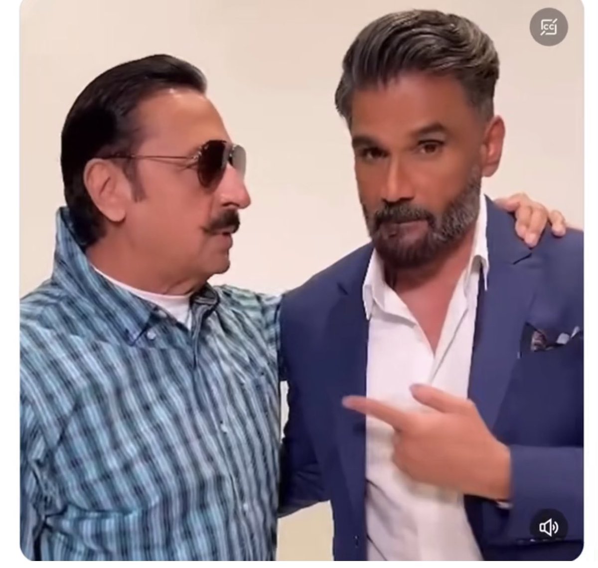 Wish you Very Very Happy  birthday My favorite @GulshanGroverGG sir.. 
My idol @SunielVShetty Sir  
#Sunielshetty #GulshanGrover 
#Sunielian