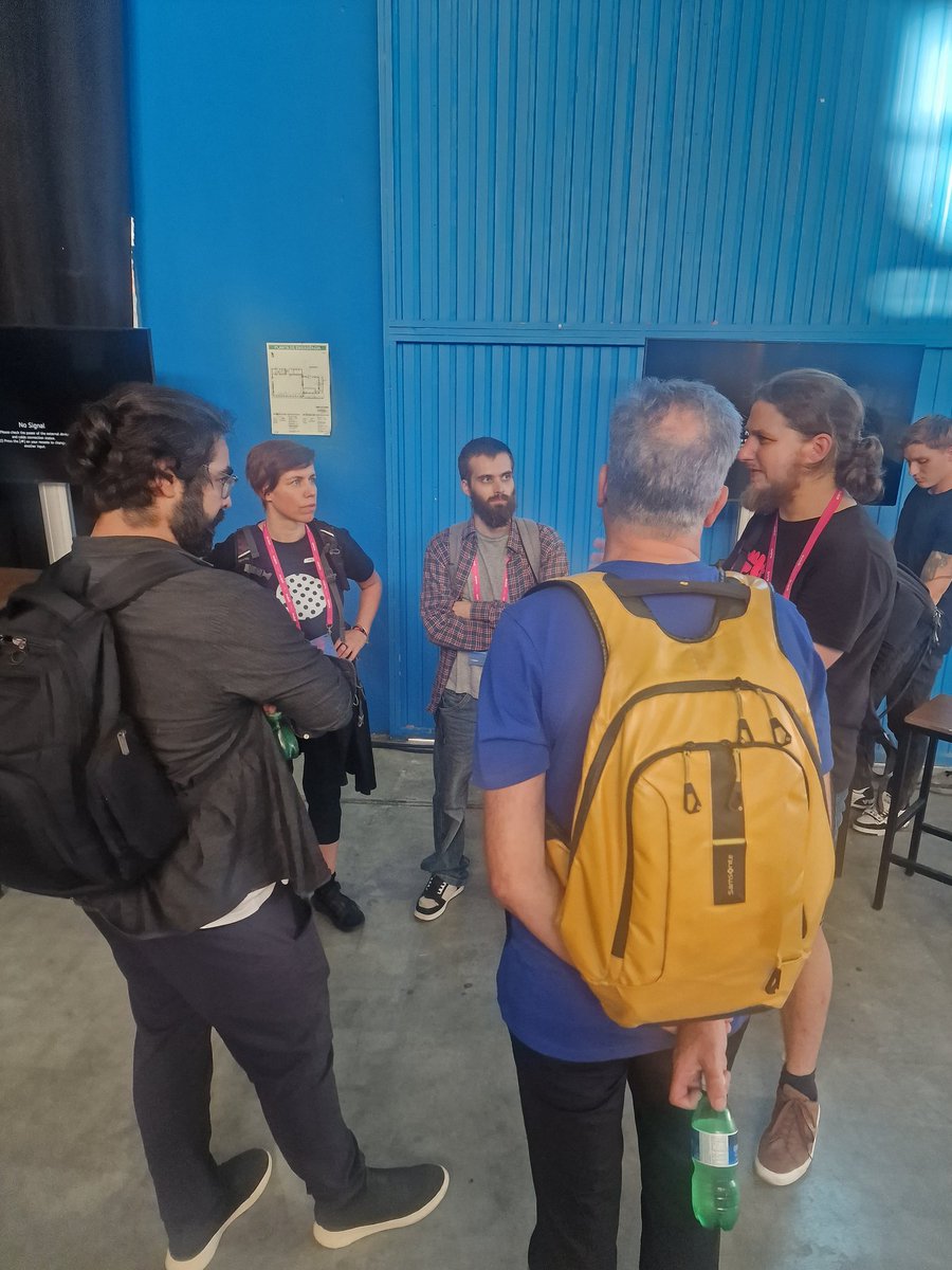 DatDotOrg's tweet image. It was lovely to meet some of you yesterday in Lisbon. If you are not yet part of our Discord, you can join us there.
Happy to hear more of your questions and help you get started with trying to figure out how to use dat in your project! 🖤