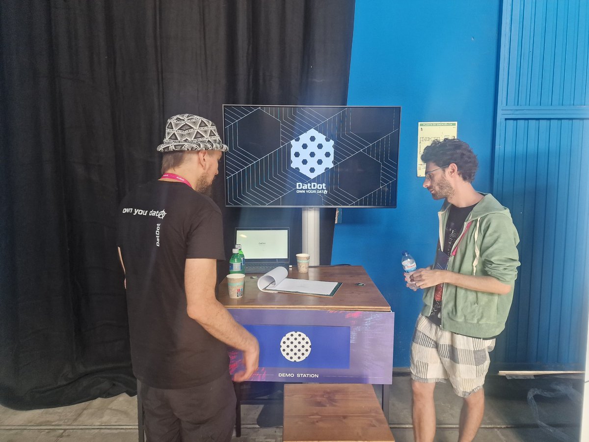 DatDotOrg's tweet image. It was lovely to meet some of you yesterday in Lisbon. If you are not yet part of our Discord, you can join us there.
Happy to hear more of your questions and help you get started with trying to figure out how to use dat in your project! 🖤