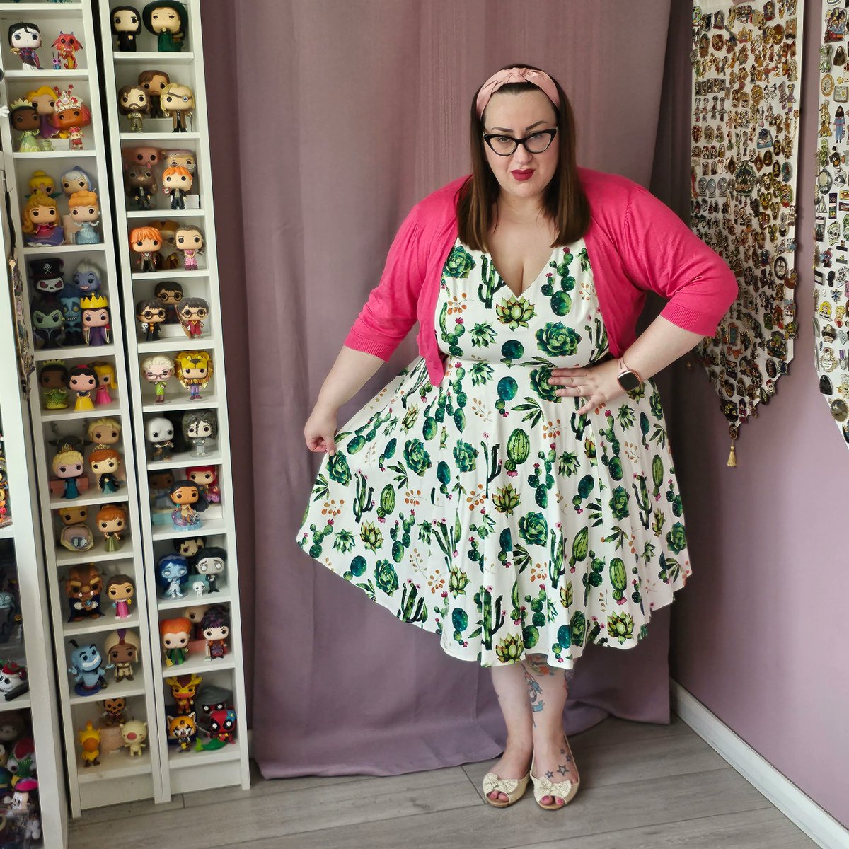 When life gives you prickly situations, just put on your cactus dress and bloom anyway! 🌵 

#Cactus #Succulents #UniqueVintage #Floral #PlusSizeBlogger #PlusSize #OOTD #Fatshion #PlusSizeFashion #WIWT #PlusSizePinup #psblogger #Fatshion #fblogger #PinupOOTD #Retro #PinupStyle