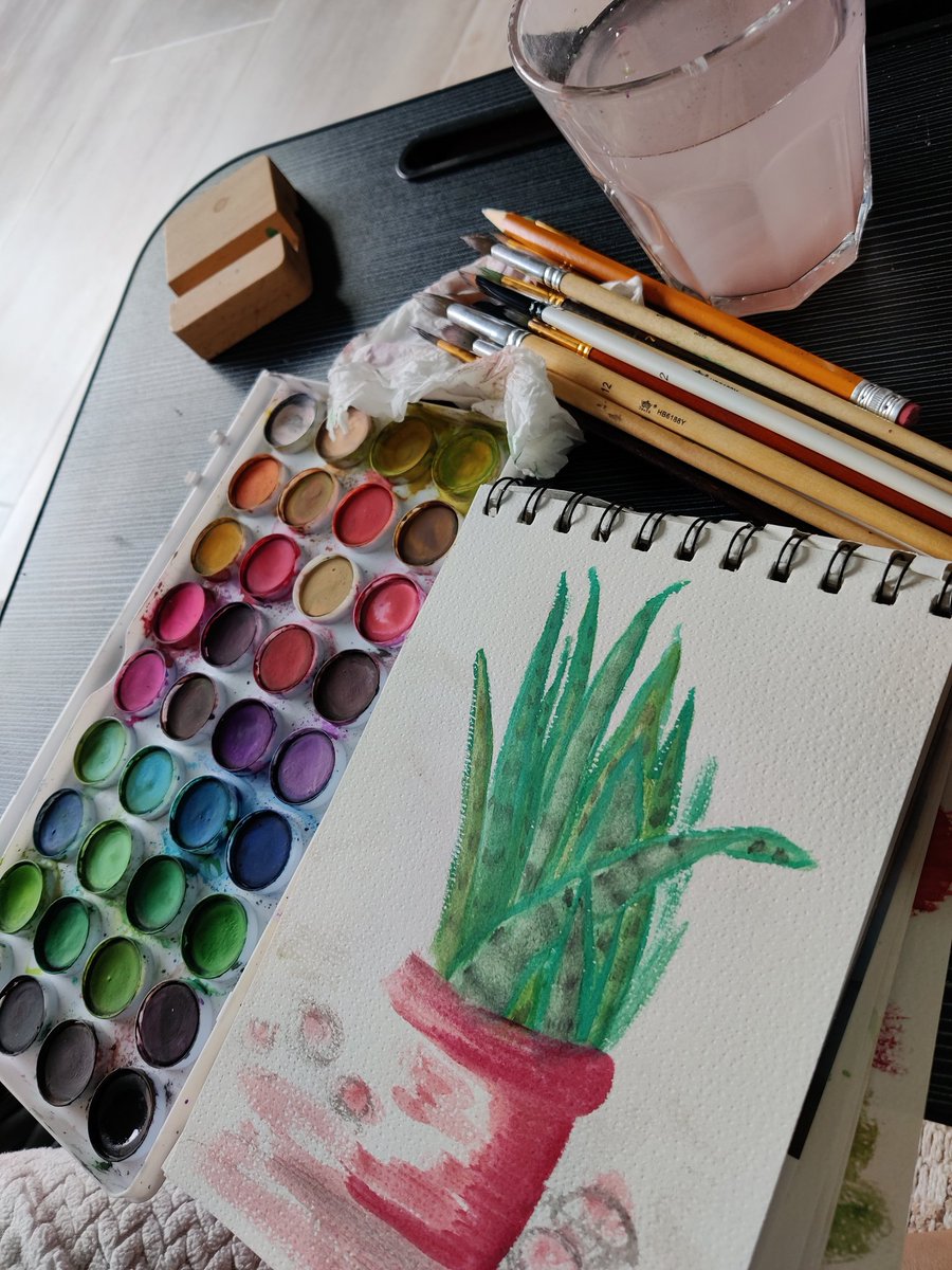 DangBui5's tweet photo. Another day another drawing :) 
#art #watercolor #aquarelle #paintingoftheday https://t.co/bO28LwHHIW