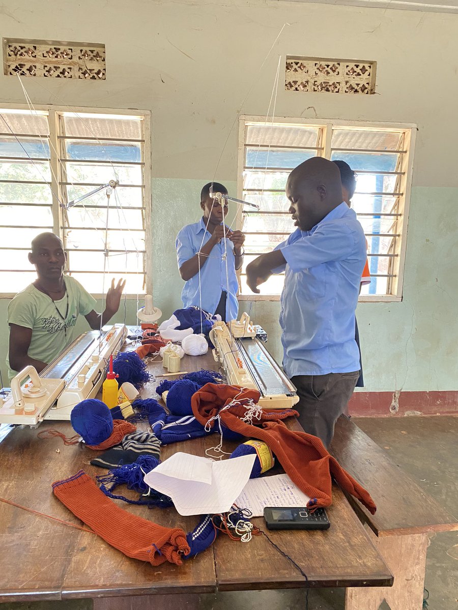 hazeability's tweet photo. This week we are thrilled to share our incredible work in westnile. where we are supporting young people with disabilities to hain hands in skills through our vocational rehab outreach Project. we believe inthe power of inclusivity &amp; empowerment
#SkillsforInclusivedevelopment https://t.co/7PFqtvCmGT