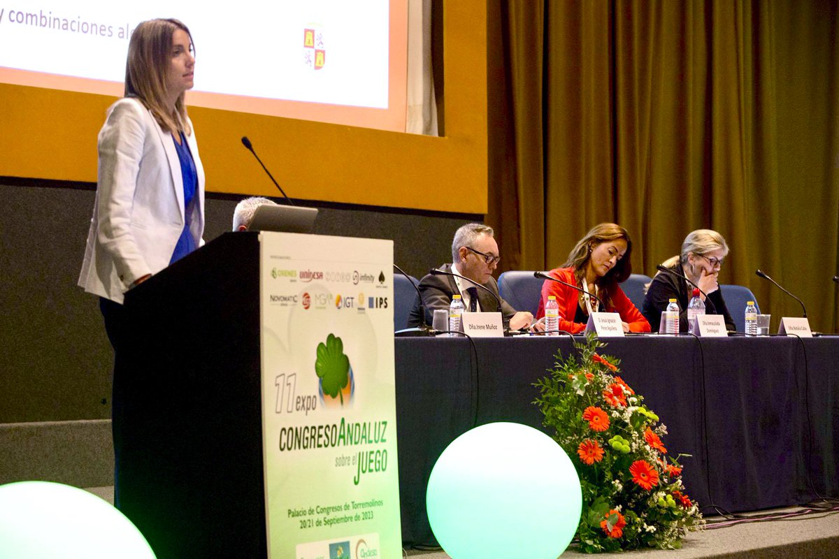 Irene_MV_'s tweet photo. Participando en la 11ª edición de EXPO CONGRESO DE TORREMOLINOS “Futuro del Sector: Prohibir o Educar”. https://t.co/l9asWtVMtu