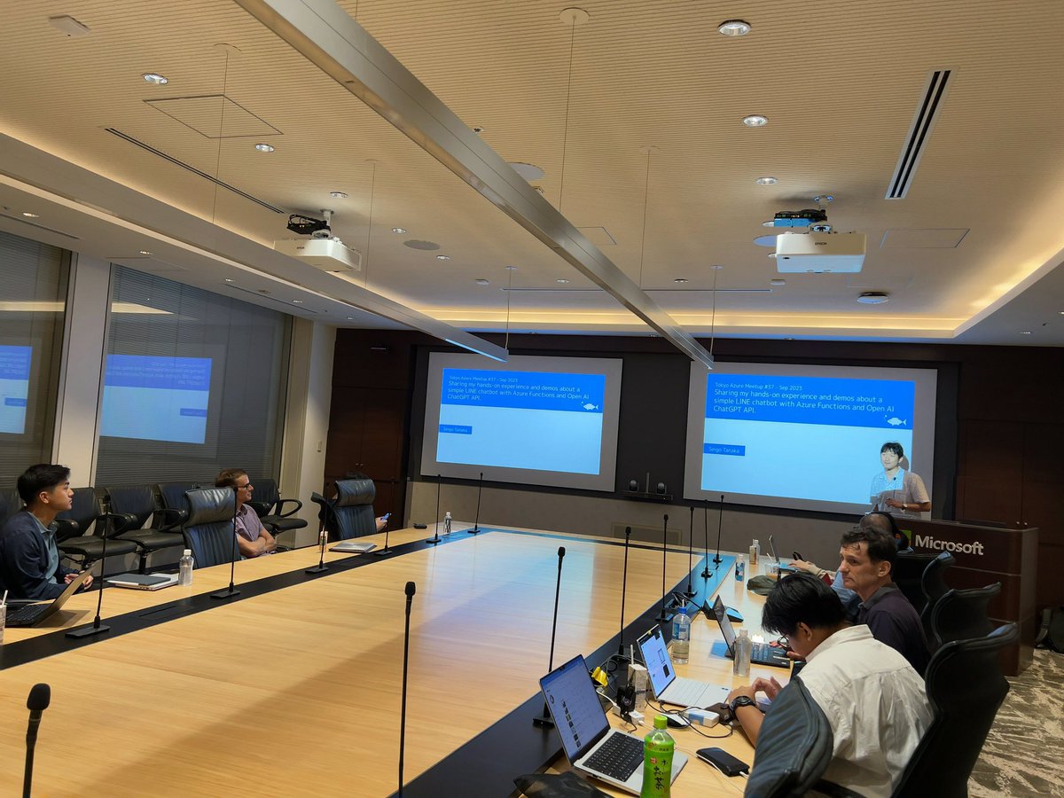 taiponrock's tweet photo. #AzureMeetupTokyo has been started! The first speaker is @1ft_seabass Seigo 🚀
Here we go!
#AzureMeetup #MVPBuzz https://t.co/47h9NFRxTb