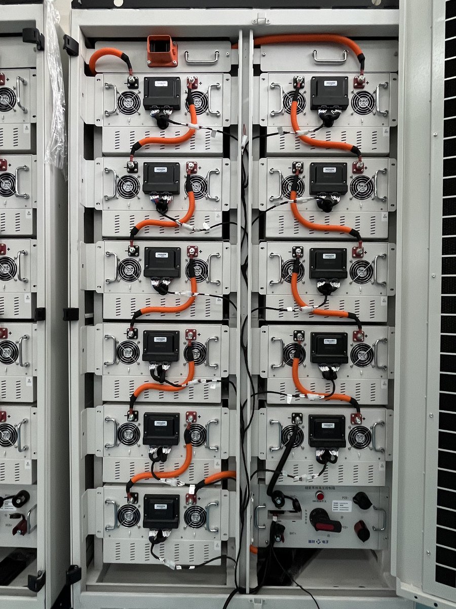 CrystalHua6's tweet photo. 500KWH energy storage system with 100KW PCS and 180KW MPPT https://t.co/EOwCGqSwb8