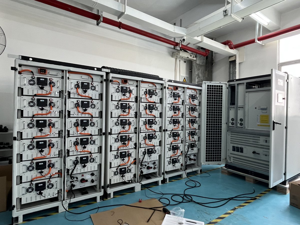 CrystalHua6's tweet photo. 500KWH energy storage system with 100KW PCS and 180KW MPPT https://t.co/EOwCGqSwb8