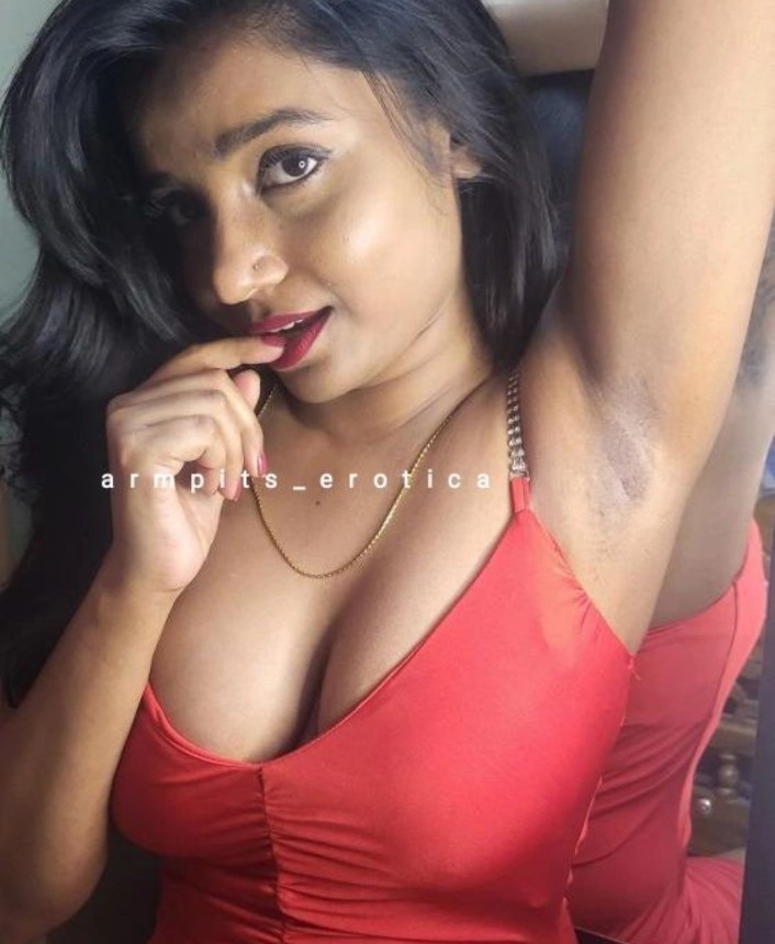 gowthamblr91's tweet photo. #AuntyLover #Armpitlover #Armpitacdit #serialacters #noselover #aunty https://t.co/55EfJ1YJRl