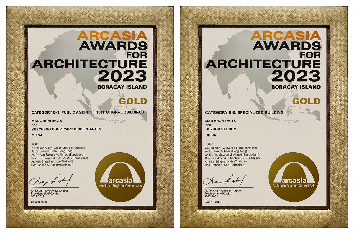 mad_mayansong's tweet photo. MAD Architects won two gold medals of Arcasia Award for Architecture 2023! ๐ฅ๐ฅ
01 Yuecheng Courtyard Kindergarten
02 Quzhou Stadium
#arcasia #arcasiaaward #goldmedals #madarchitects #yuechengcourtyardkindergarten #quzhoustadium https://t.co/JmsXDSEFYH