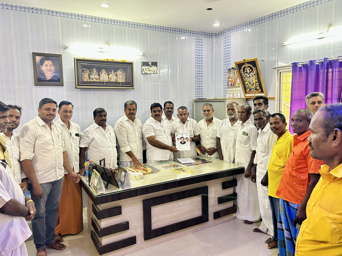 DVelazhaganofl's tweet photo. இக்கூட்டத்தில் ஒன்றிய, ஊராட்சி மற்றும் கிளைக்  கழக செயலாளர்கள், நிர்வாகிகள் மற்றும் சார்பு அணி செயலாளர்கள் மற்றும் நிர்வாகிகள் கலந்து கொண்டு சிறப்பித்தனர்… https://t.co/kKaEkSWN1J