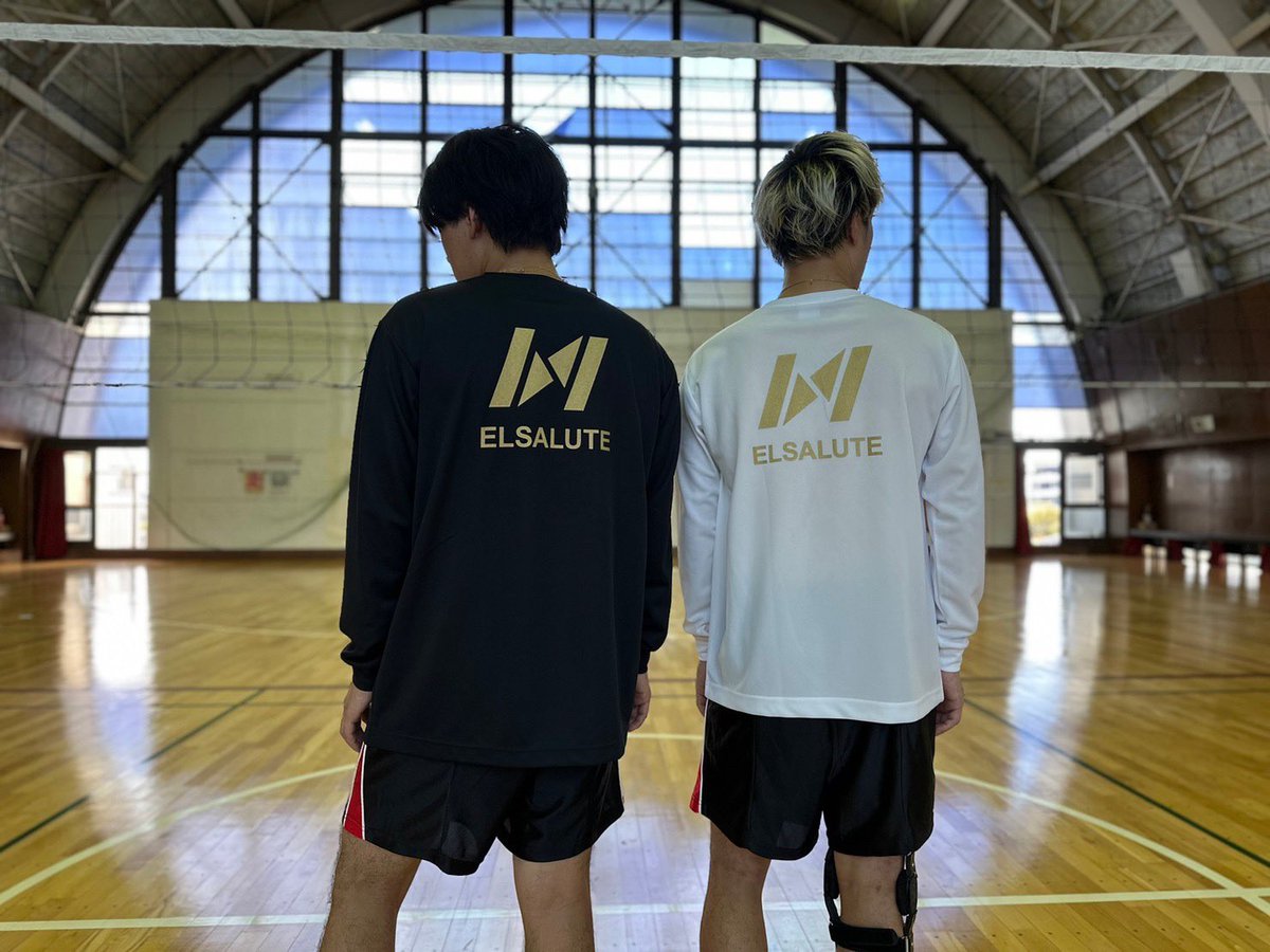 tats_814's tweet photo. 念願のオリジナルゲームパンツがようやく完成した。
これでやっと全身エルサルでバレー出来る🏐
秋冬に向けてロンTも一緒に出るんで皆さんお楽しみに!
2023/9/24(日)21:00〜
#ELSALUTE https://t.co/HjFzPGwYRH