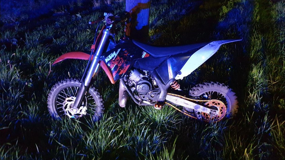 MerseyPolice's tweet image. A successful night in #Sefton for our @MerPolTraffic &amp;amp; @MerPolDogs teams.  A Mercedes driver in #Formby tried to evade us but didn't succeed. So too the rider of the KTM also in Formby. The Honda rider was less evasive but still got a ticket for anti-social riding in #Lydiate 💪