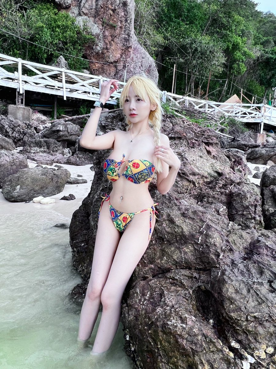 ตะเล๊คนเดียว🤣🌊 https://t.co/EFFaYlCZcq