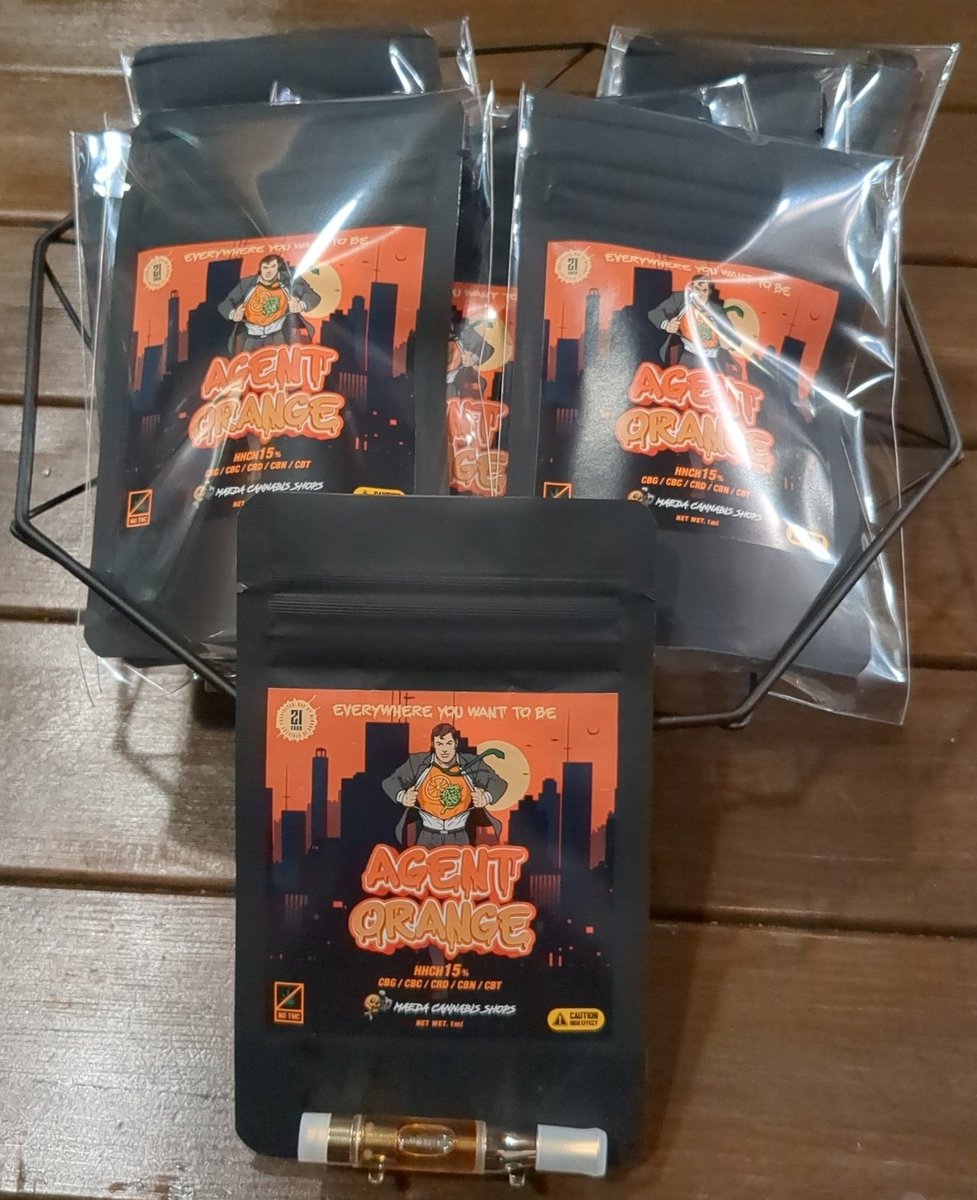 Cafe_HoTbox's tweet image. お疲れ様です!!
新商品を緊急入荷しました!!!!

@MAEDACANNABIS さんから
急遽AGENT ORANGE HHCH15% を入荷致しました🫡

本日今から購入頂けますので、ご来店お待ちしております🥰

オレンジの味がしっかり感じられて初心者の方にもオススメの商品です🔥🔥

#hhch #thcb #hhcp #CafeHoTbox #1shot