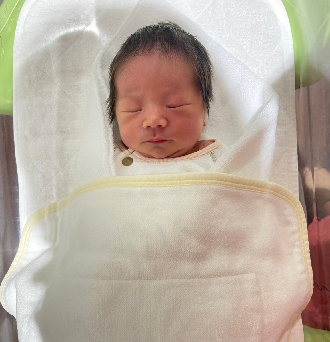 この度は第一子 男の子が誕生しました。母子ともに無事産まれてきて