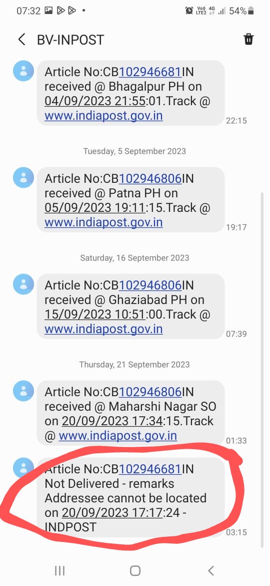 ShashankAnandS1's tweet photo. @AshwiniVaishnaw Ystrday, postman calls and threatens, that if I don't pick the parcel from post office he will initiate return
Latter in the day I got this.
He didn't even tried to call me.
Address has been written on two sides of parcel.
This is how @IndiaPostOffice blackmails. https://t.co/LG99k1ofDj