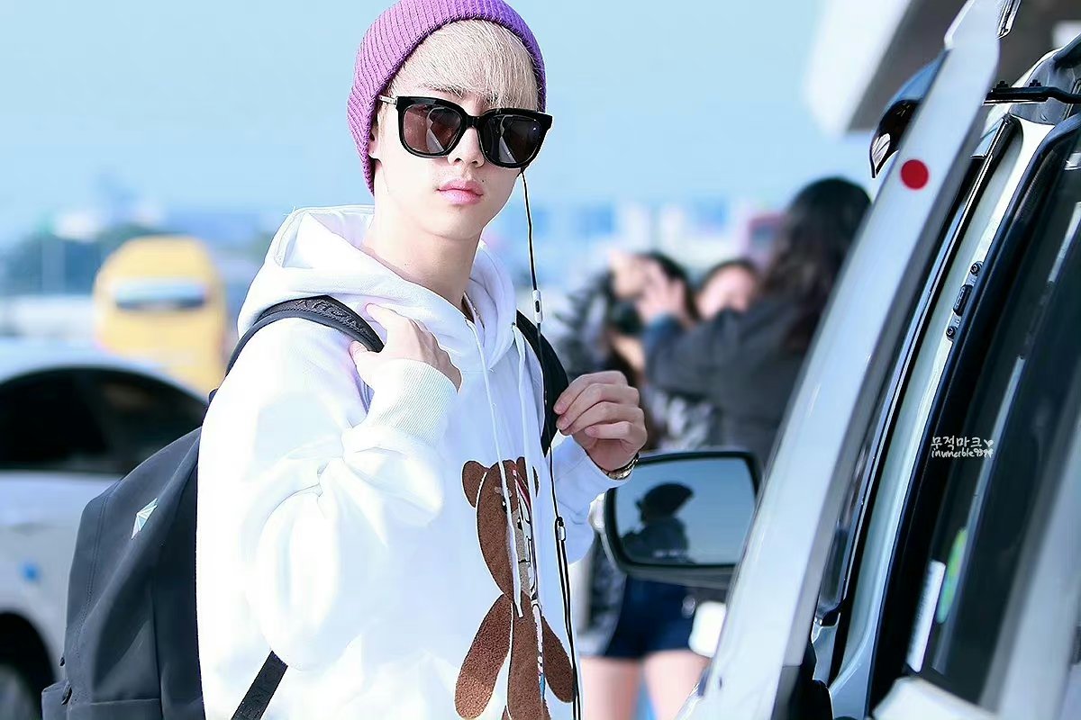 MYtuanzip's tweet photo. 150921 
GMP Airport departure 🛫
HANEDA Airport arrival 🛬
#MarkTuan #MARK thread ↓
(1/5) https://t.co/ungvh6A5t1