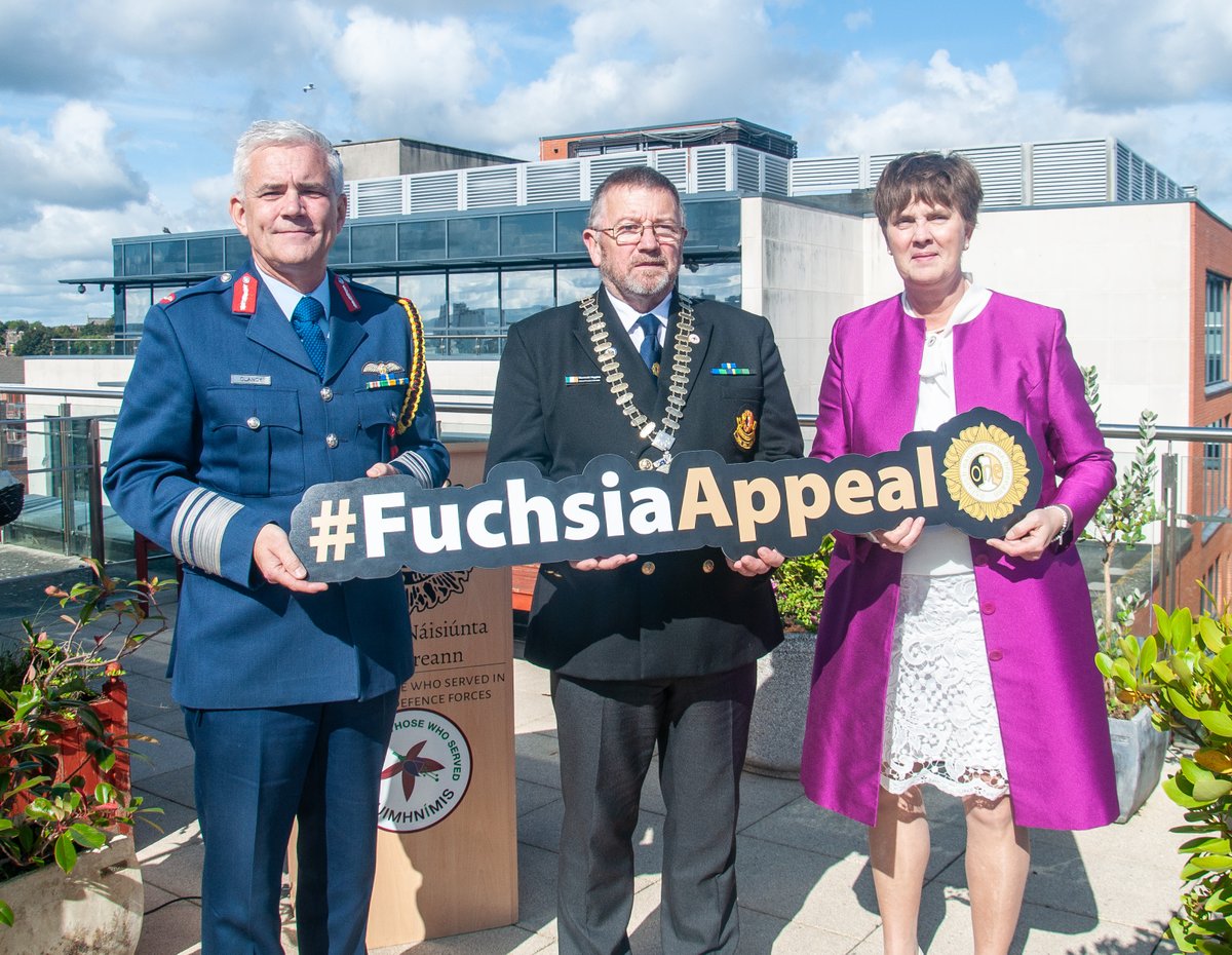 defenceforces's tweet image. Today @DF_COS, Lt General Seán Clancy with President of O.N.E Mr. Diarmuid Higgins launched @OneFuchsia Veterans Charity&apos;s, 24/7 Mental Health Support service for Veterans in association with Laya Healthcare, Spectrum and generously funded by Leopardstown Park Hospital Trust