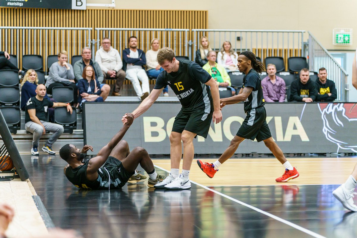 BCNokia's tweet photo. Huomenna jatketaan viimeisellä harjoitusottelulla ennen runkosarjan alkua! Pääsyliput 5€ ja kausikortilla sisään ilmaiseksi.

📆 Pe 22.9. klo 18:00 vs. Bisons Loimaa (Harjuniityn liikuntahalli, Lautamiehenkatu 1, 37140 Nokia)

#YellowRush💛 #Korisliiga https://t.co/fO103cgolj