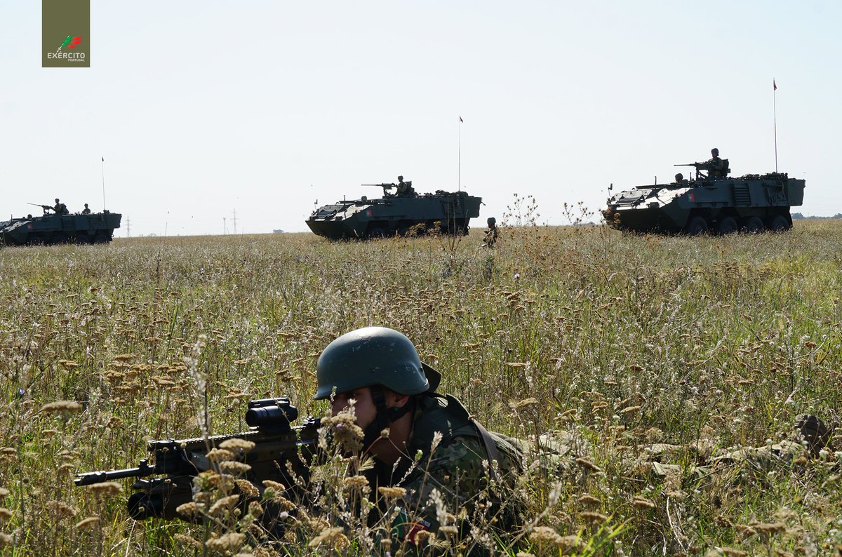 Exercito_pt's tweet photo. 📢A Companhia de Atiradores Mecanizada da 3⃣.ª Força Nacional Destacada na Roménia🇹🇩, realizou o Exercício VIRIATOS SHIELD.
➡️Notícia em https://t.co/2XuVsC8IaO
Ao serviço dos Portugueses.
#ExércitoPortuguês #3FNDROU #NATO #WeAreNATO #StrongerTogether https://t.co/ajN7ElHUEm