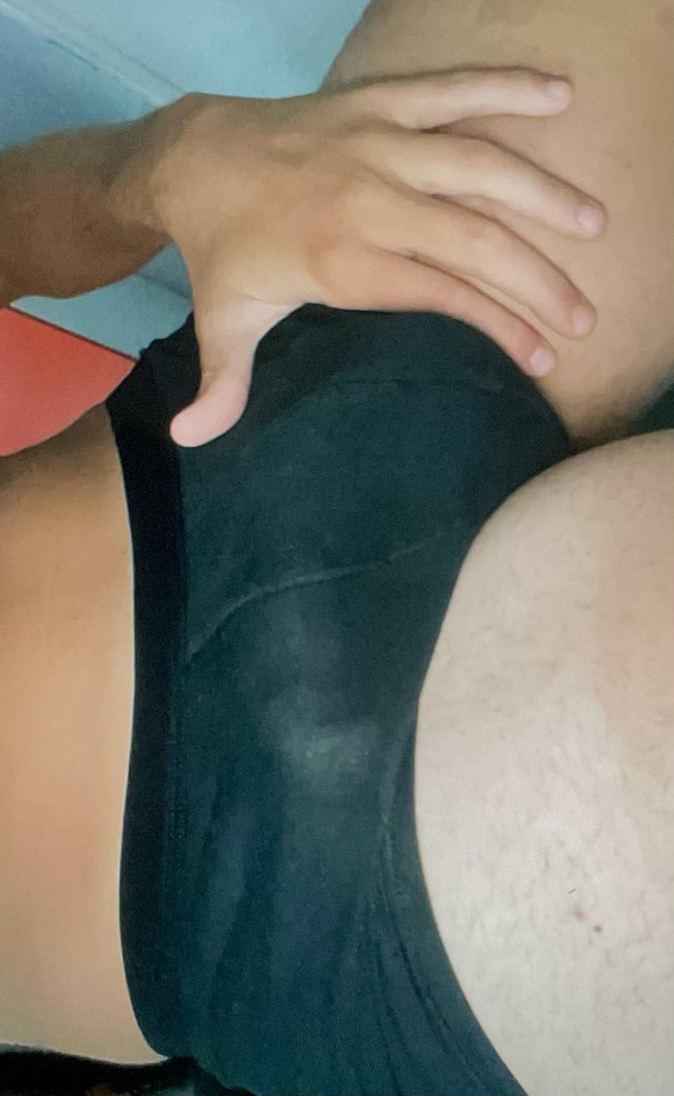 MasterRoss5's tweet photo. Cagne venite ad inginocchiarvi e pregatemi di farvelo anche solo annusare. Ovviamente tutto ha un costo, il mio è caro 😂💸 

Fags come here on your knees begging even for smell it. Obv everything has a price, mine is expensive 😂💸

#moneyslave #cashmaster #findom #paypigs https://t.co/H1MZLYe7ZQ