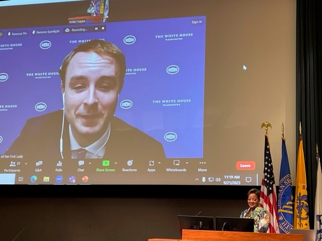 DeeCalhounSMHN's tweet photo. 25th Anniversary Commemoration
National Comprehensive #Cancer Control Program @CDC_Cancer
#CancerMoonshot presentation
Meeting cancer needs & patient experience in Native American communities & all communities (including rural parishes-Louisiana) nationwide is a priority
#NCCCP https://t.co/bfyW478dKl