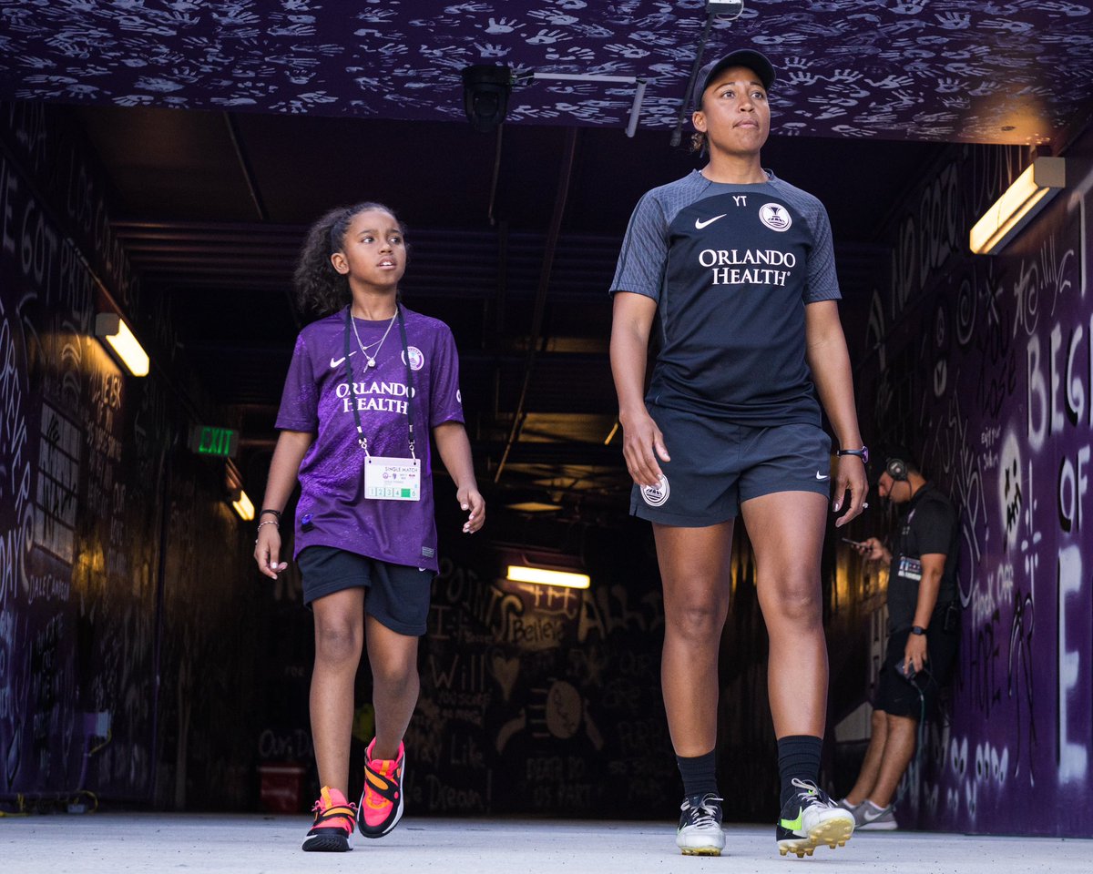 “If she can see it, she can be it.”

#momswhocoach #BlackGirlMagic #nwsl #prideordie