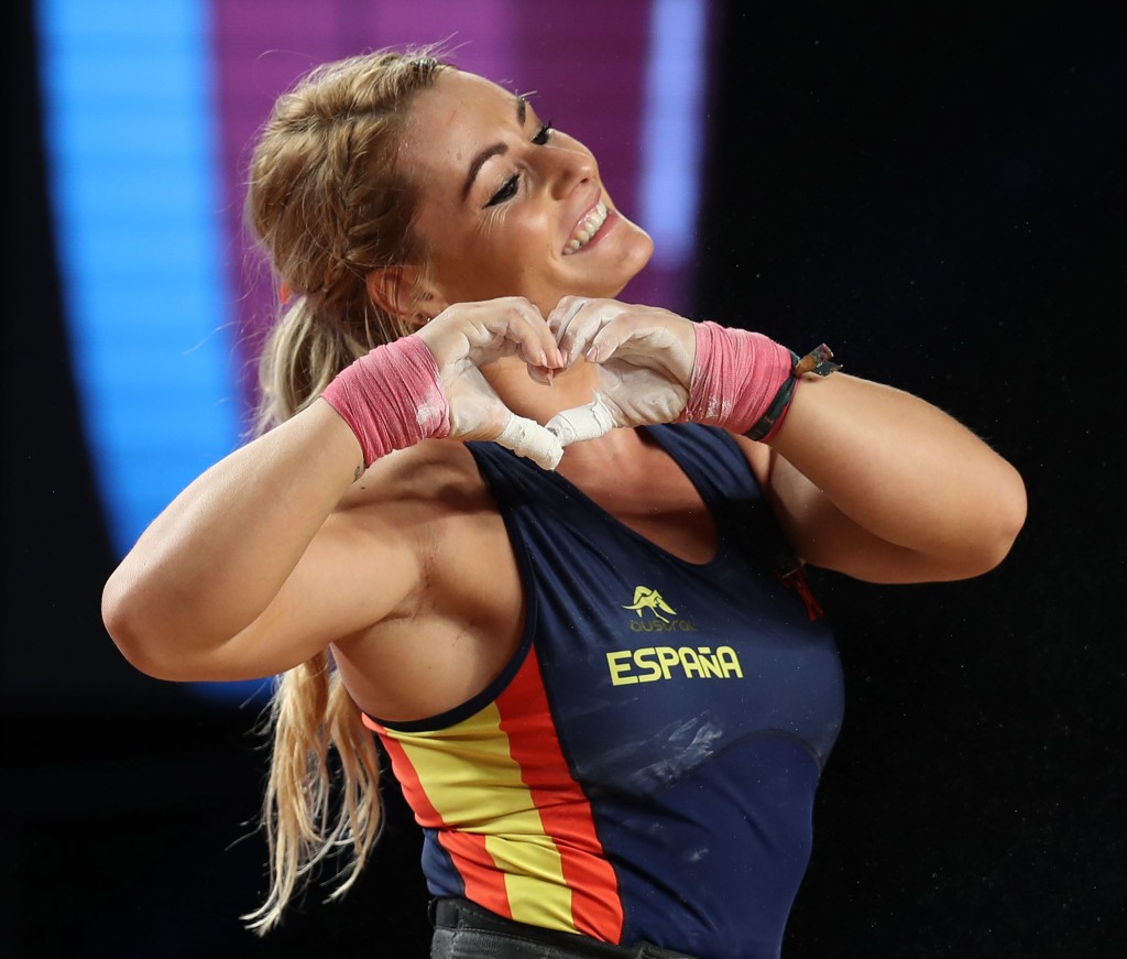 Adsor_Sport's tweet photo. La Campeona Olímpica @lydiavalentin se despide de la competición 🏋️♂️
Pasa a la historia como una de las mejores deportistas españolas de todos los tiempos consiguiendo tres metales en tres citas olímpicas: el oro en Londres, la plata de Pekín y el bronce de Río
#lidiavalentin https://t.co/J8iQWx7gek