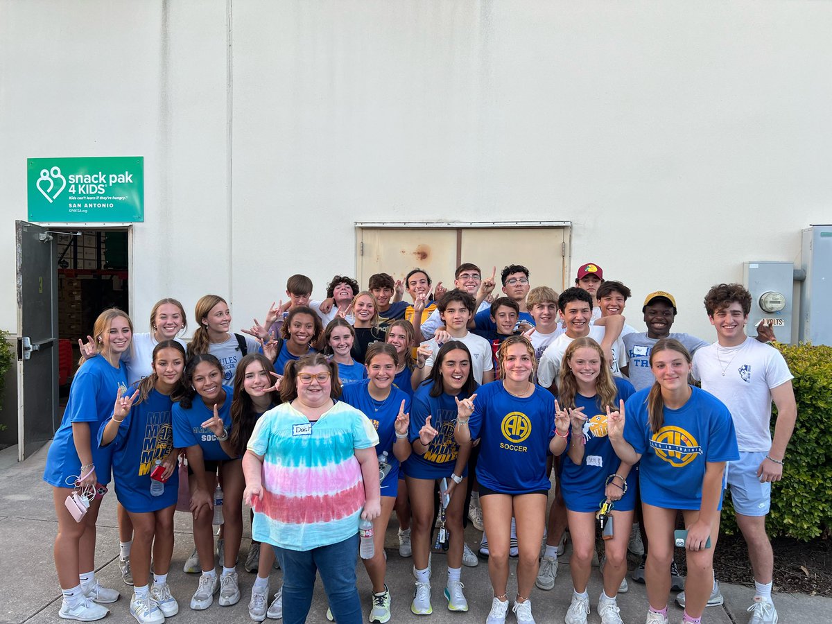 Alamo Heights Soccer (@ahgirlssoccer) on Twitter photo We had a blast volunteering for <a href="/SnackPak4KidsSA/">Snack Pak 4 Kids SA</a> last night💪 We are so grateful to help this wonderful organization positively impact lives in our community. Join our effort to make a difference by giving donations or service to local charities. Together, we can do anything!🐴🆙 We had a blast volunteering for <a href="/SnackPak4KidsSA/">Snack Pak 4 Kids SA</a> last night💪 We are so grateful to help this wonderful organization positively impact lives in our community. Join our effort to make a difference by giving donations or service to local charities. Together, we can do anything!🐴🆙