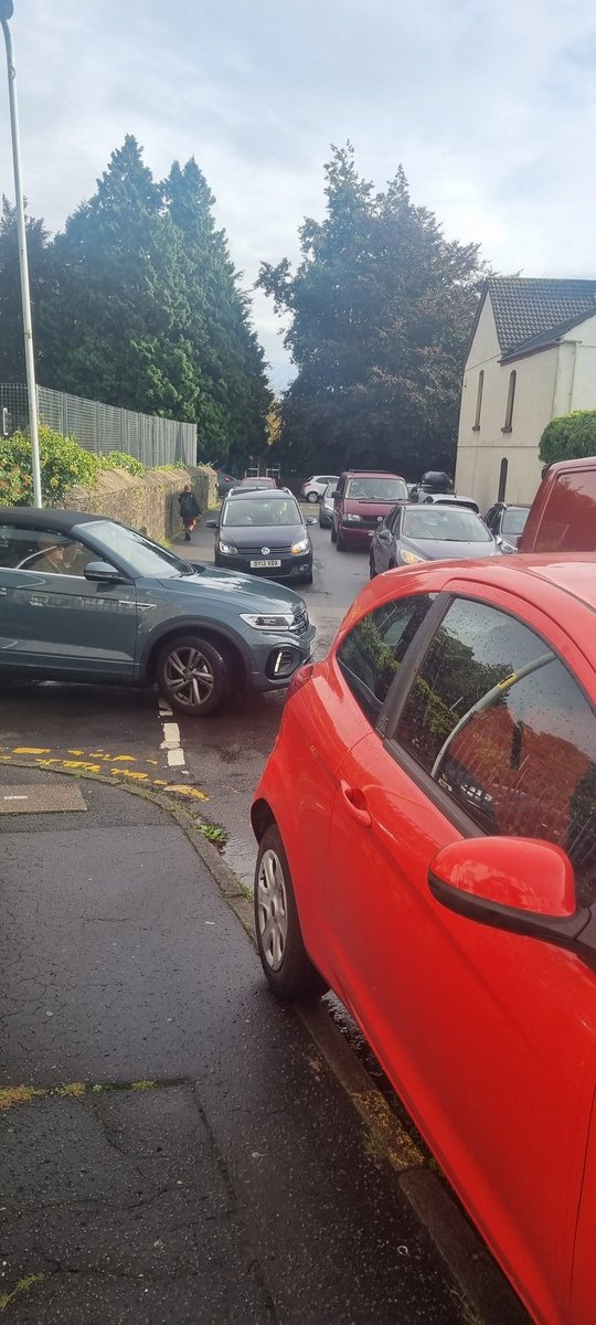 KathB102's tweet photo. @SwanseaCouncil please can someone address the ongoing carnage in Sketty due to the road closures on Gower Road. Total gridlock with everyone cutting through the side streets as no obvious diversion in place... https://t.co/UReLc6BaKC