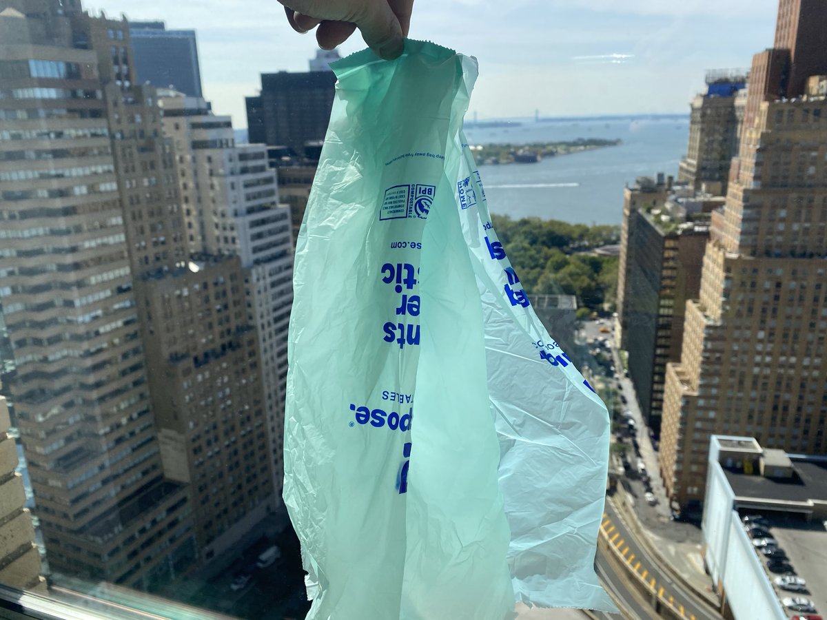 tomxchao's tweet photo. @repurpose bags are terrible; rip in half right out of the box. https://t.co/TlyT7meVdo