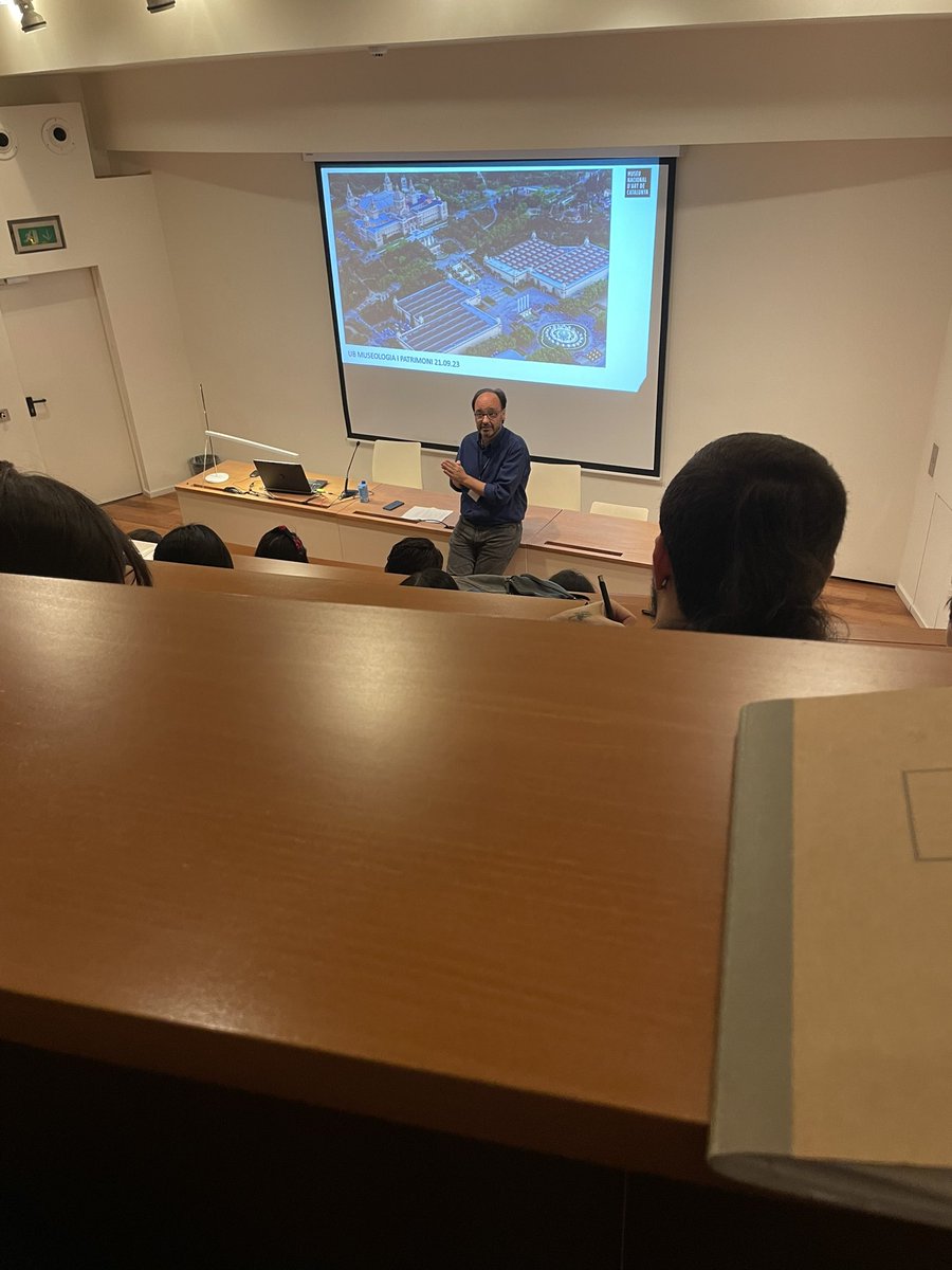 Conferència del director del <a href="/MuseuNac_Cat/">Museu Nacional d'Art de Catalunya | MNAC</a> sobre els reptes i el futur del museu.