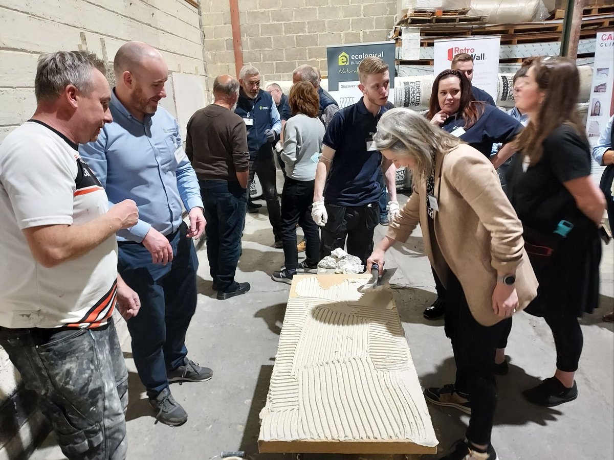 ecologicalbuild's tweet photo. It's always encouraging to see such enthusiasm in natural building materials and people willing to get 'hands on' with the products. Well done to all the delegates today and thanks for coming 🙏 #RetrofitinPractice #RetroEcoWall https://t.co/TlHj08S1rU