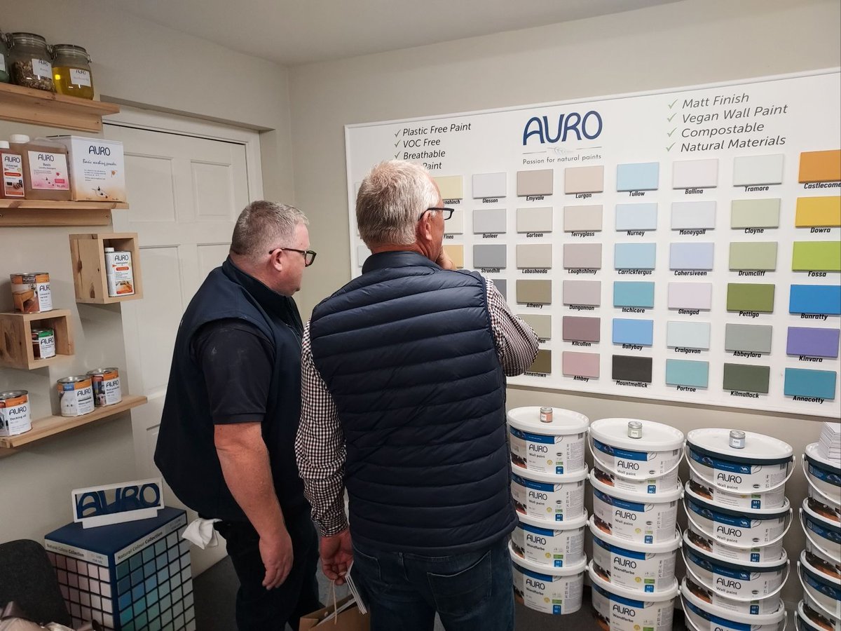ecologicalbuild's tweet photo. It's always encouraging to see such enthusiasm in natural building materials and people willing to get 'hands on' with the products. Well done to all the delegates today and thanks for coming 🙏 #RetrofitinPractice #RetroEcoWall https://t.co/TlHj08S1rU